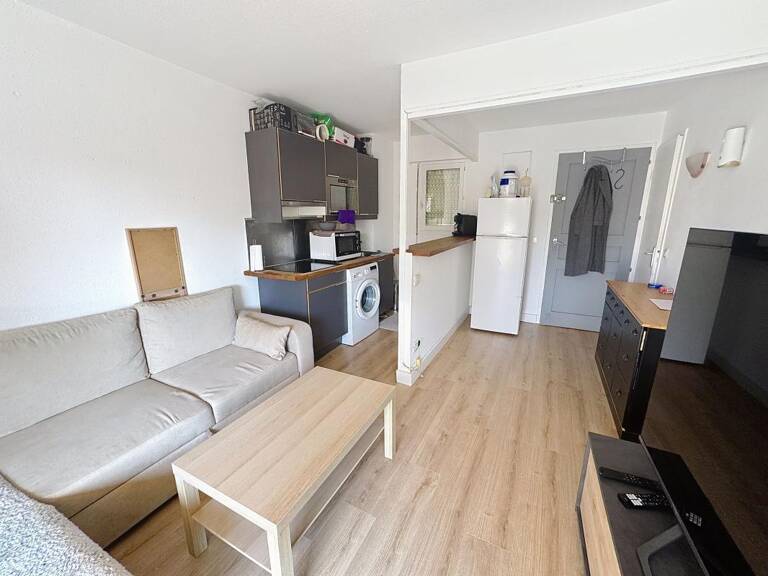 À Vendre – Appartement 2 Pièces vendu loué – Résidence Sécurisée avec Piscine — photo 1