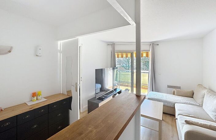 À Vendre – Appartement 2 Pièces vendu loué – Résidence Sécurisée avec Piscine — photo 4