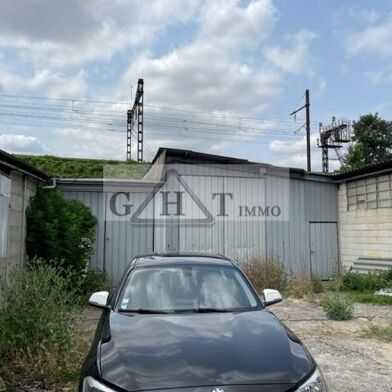 Local industriel  600000 €