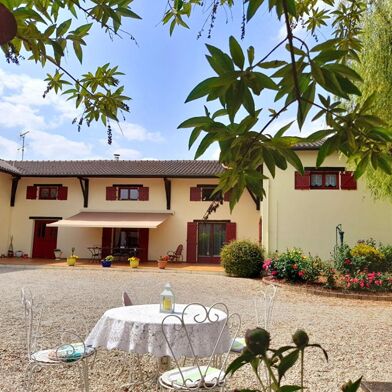 Maison 11 pièces 389550 €