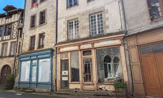 Immeuble  230 m² à vendre à Saint-Léonard-de-Noblat (87400)