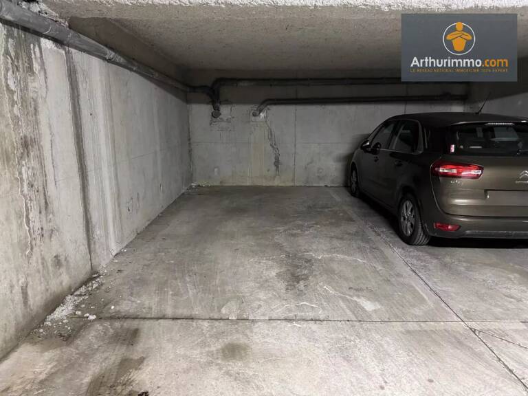 Compiègne, place de parking en sous sol — photo 1