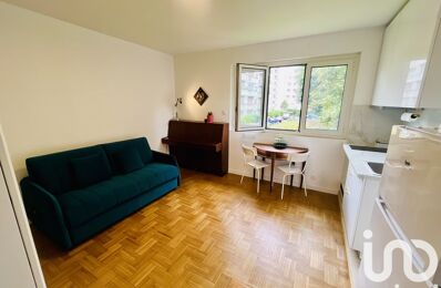 location appartement 880 € CC /mois à proximité de Issy-les-Moulineaux (92130)