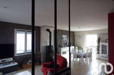 maison 4 pièces 97 m2 à vendre à Les Herbiers (85500)