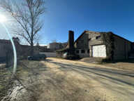 HANGAR A REHABILITER A CRAPONNE — photo 2