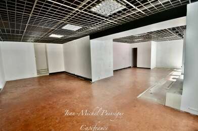 Commerce 3 pièces 1100 €