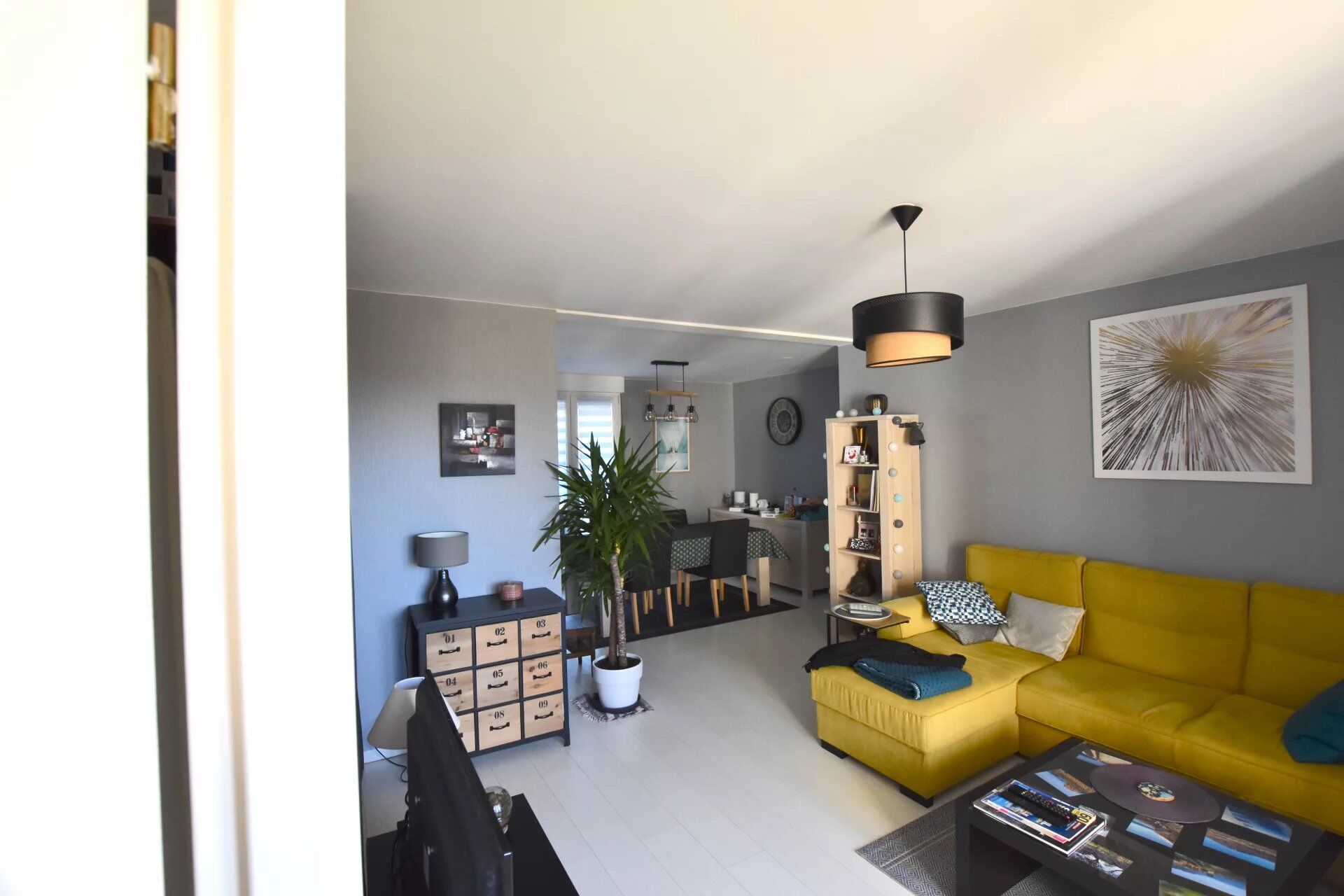 Superbe T5 98m2 terrasse vue château +loggia