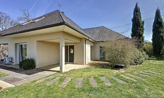 Maison 8 Pièces 194 m² à vendre à Sainte-Radegonde (12850)