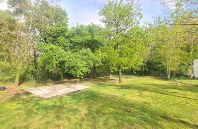 Breuillet - Terrain constructible d'environ 830 m² hors lotissement — photo du bien