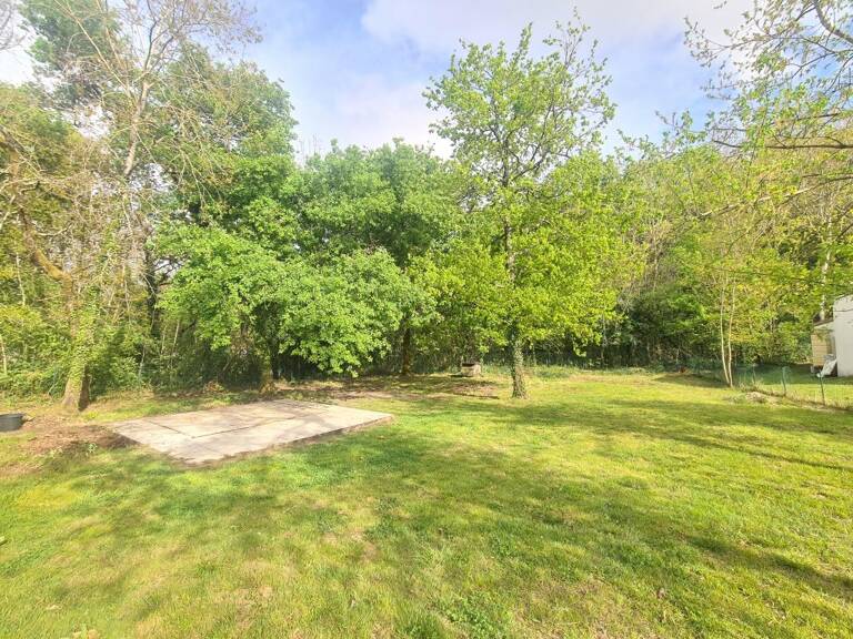 Breuillet - Terrain constructible d'environ 830 m² hors lotissement — photo 1