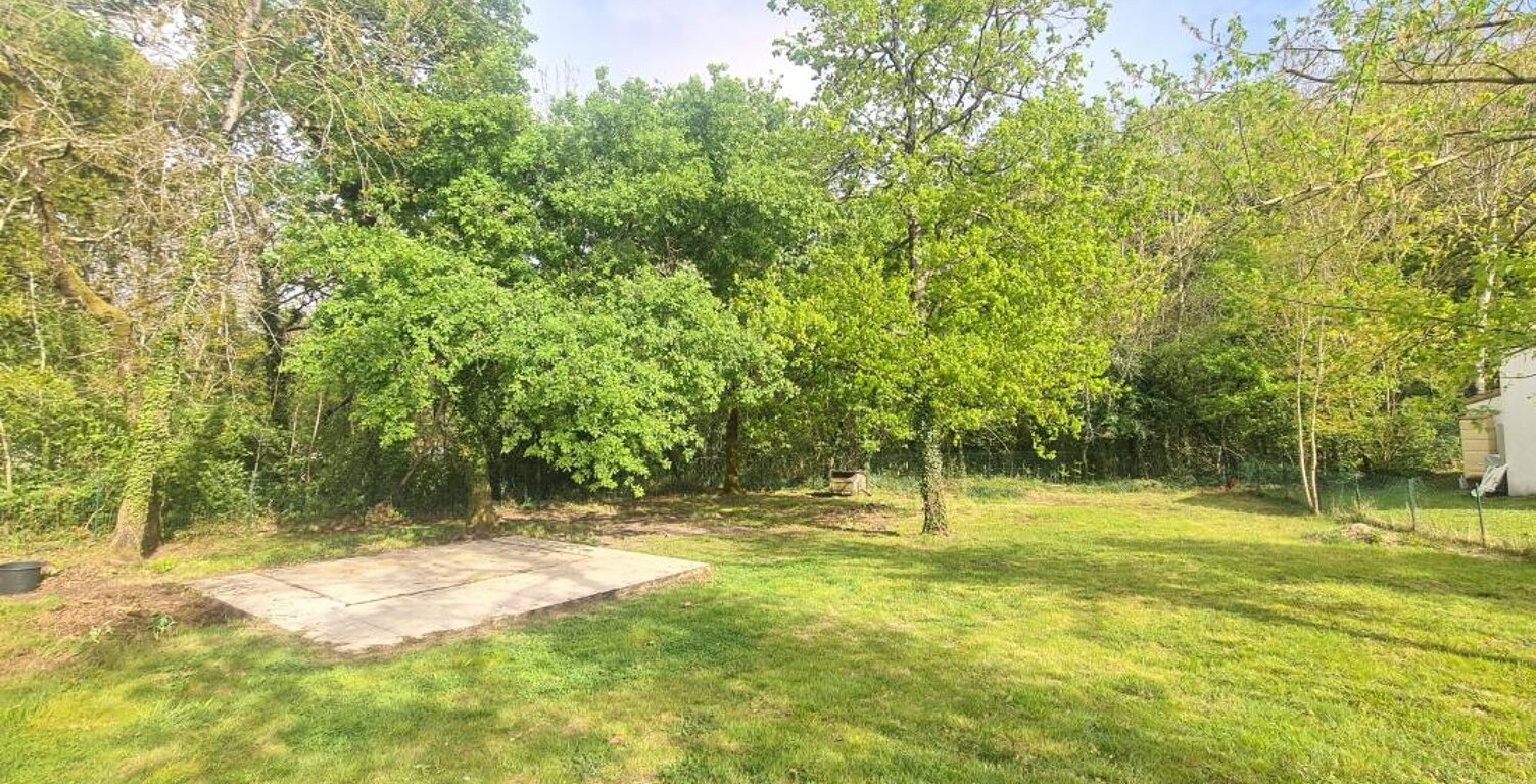 Breuillet - Terrain constructible d'environ 830 m² hors lotissement — photo 1