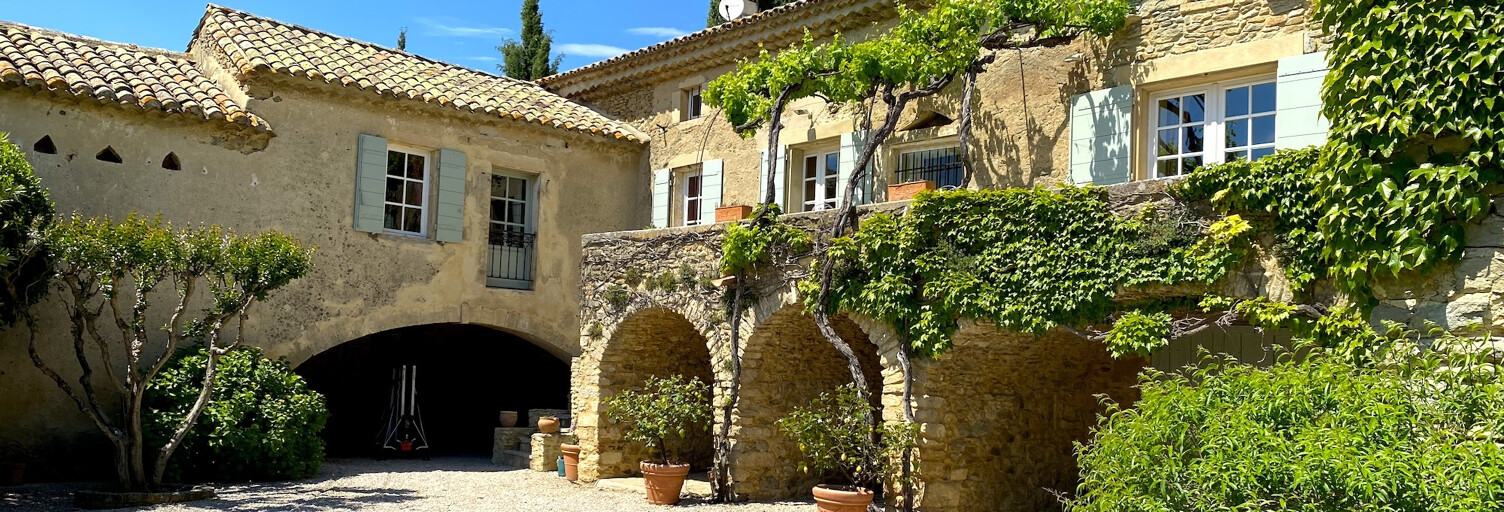 Maison 12 Pièces 360 m² à vendre à Uzès (30700)