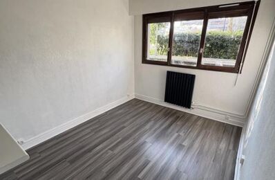 location appartement 550 € CC /mois à proximité de Bougival (78380)