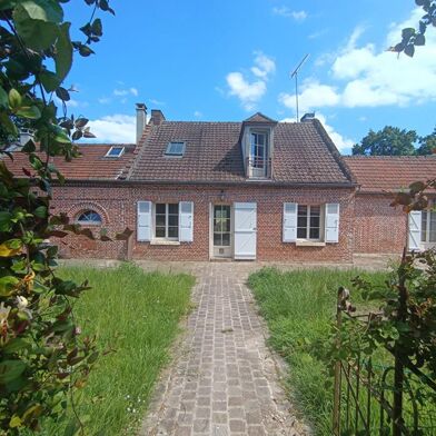 Maison 8 pièces 1500 €