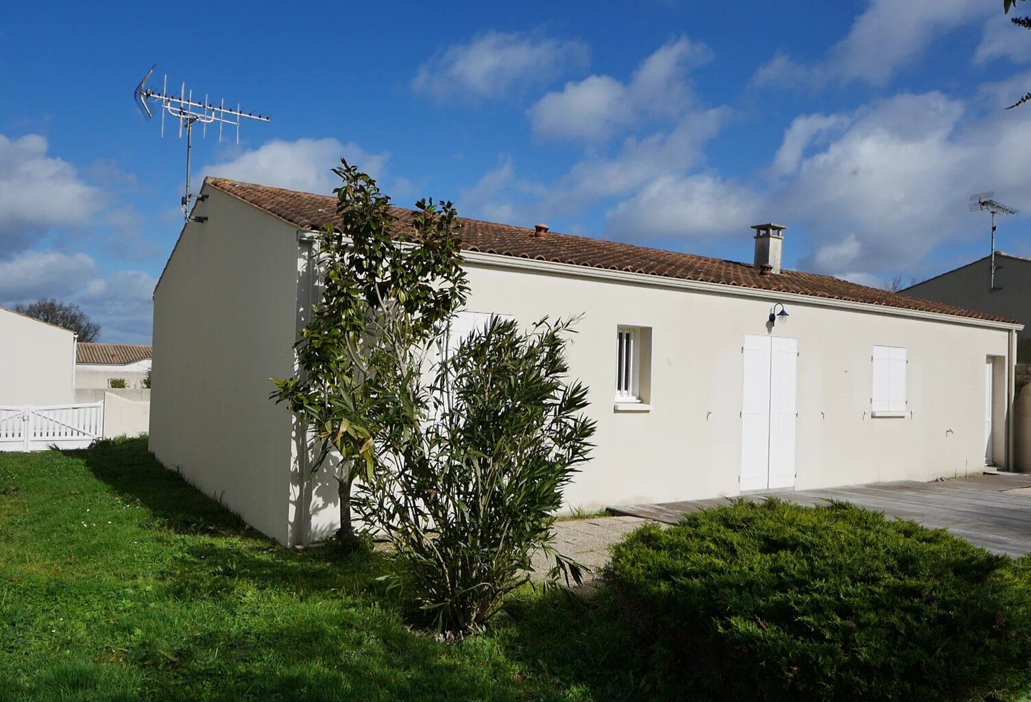 Vente maison 5 pièces 84 m² Saint-Christophe (17220) — photo 1