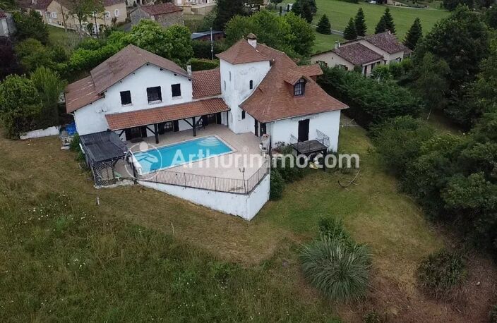 Maison 279 m², 9 pièces, 6 chambres — photo 3
