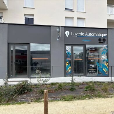 Commerce  1100 €