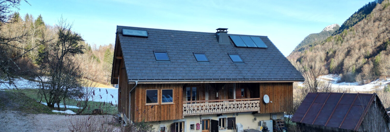 Maison 9 Pièces 200 m² à vendre à Bellevaux (74470)