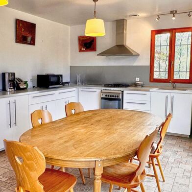Maison  842000 €