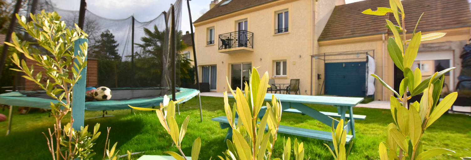 Maison 9 Pièces 192 m² à vendre à Les Essarts-le-Roi (78690)