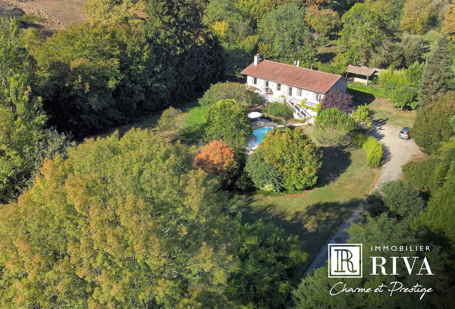 BELLE TRADITIONNELLE - 220 M2 - 5 CH - STUDIO - 4822 M2 — photo 1