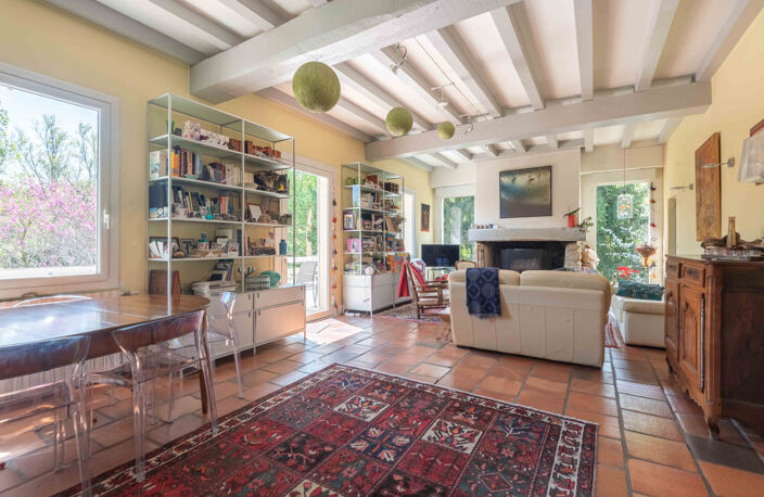 BELLE TRADITIONNELLE - 220 M2 - 5 CH - STUDIO - 4822 M2 — photo 4