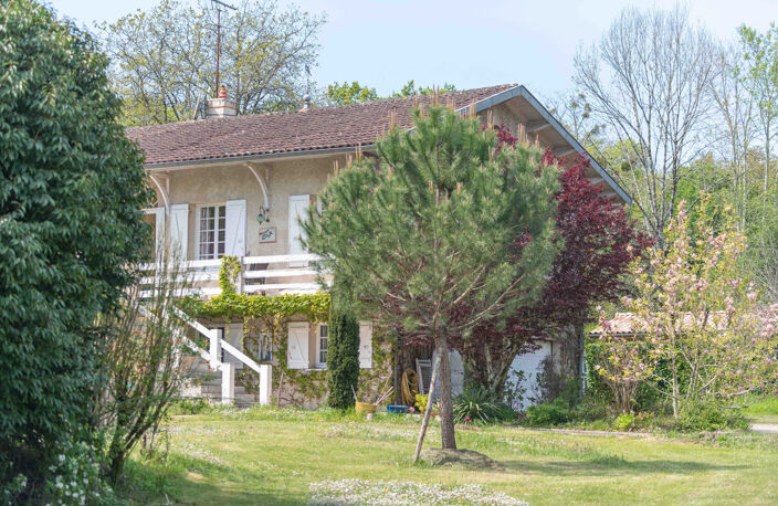 BELLE TRADITIONNELLE - 220 M2 - 5 CH - STUDIO - 4822 M2 — photo 5