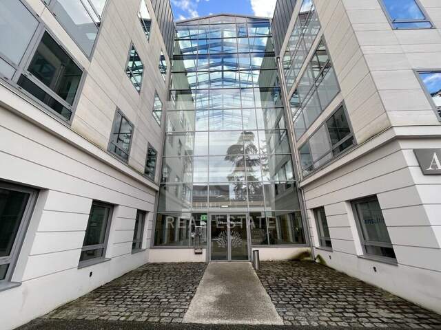 BUREAUX à LOUER — photo du bien