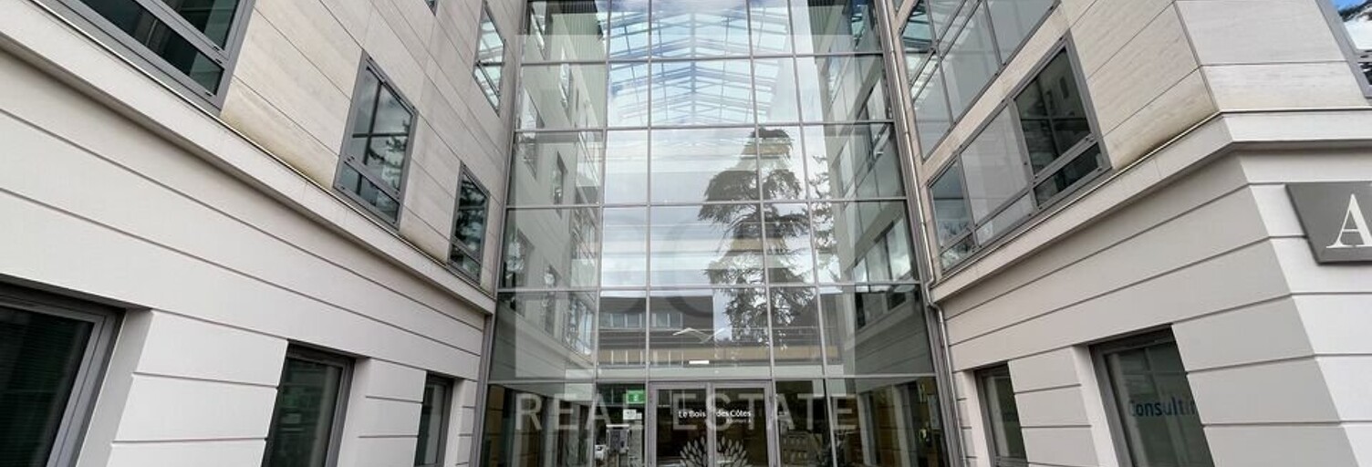 Bureau  160 m² à louer à Limonest (69760)