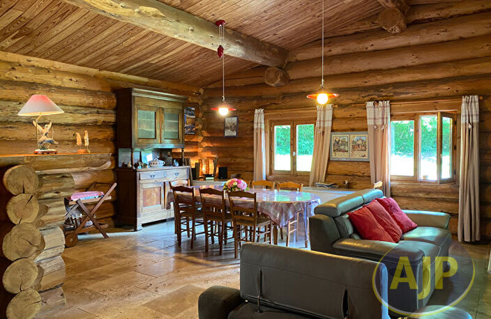 Maison fuste 4 ch avec terrain de 2,5 ha — photo 4