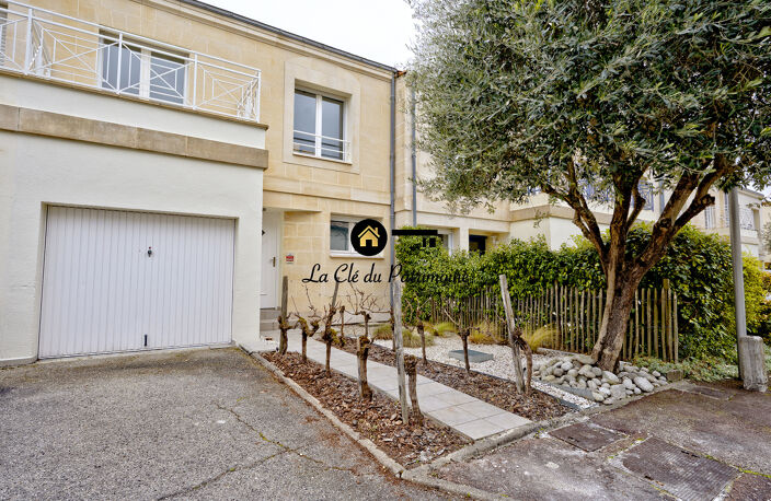 MAISON 6 PIECES CAUDERAN-GARAGE-TERRASSE-CAVE-PARKING — photo 2