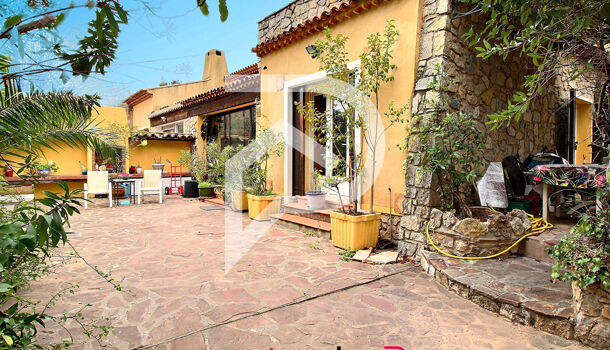 Villa / Maison 22 pièces  à vendre Solliès-Ville 83210