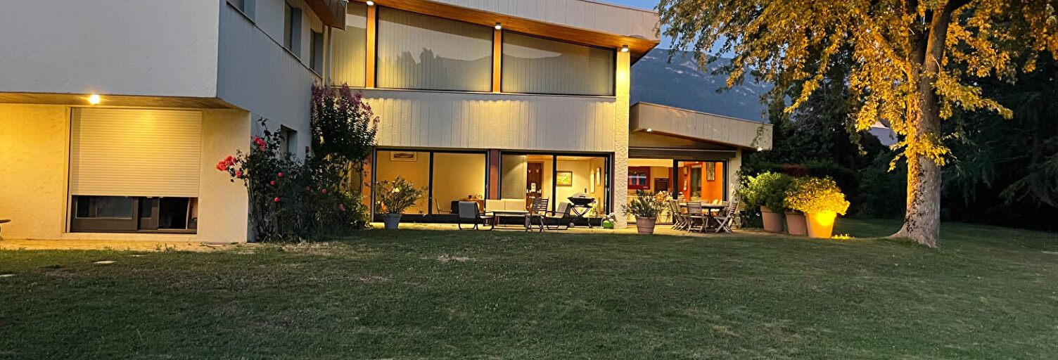 Maison 10 Pièces 343 m² à vendre à Myans (73800)