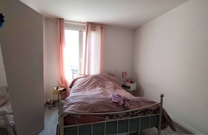 F2 A SAINT ANDRE LES VERGERS — photo 3
