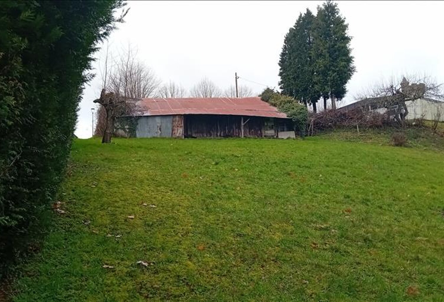 Terrain à bâtir de 0 pièces principales — photo 1