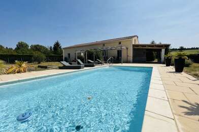 Maison 7 pièces 270300 €