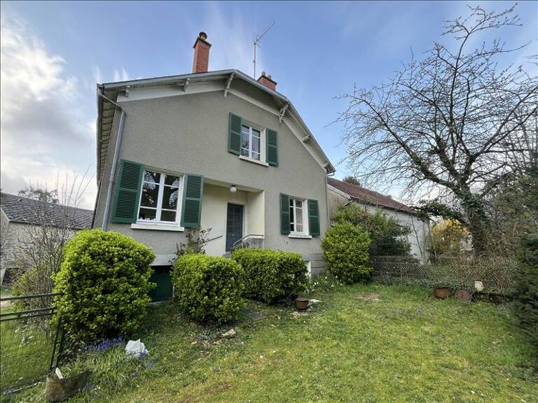Maison en pierre de 5 pièces principales — photo 1
