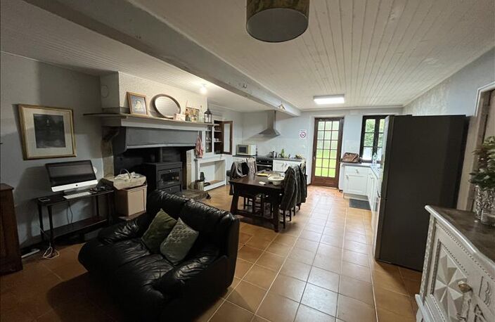 Maison en pierre de 5 pièces principales — photo 3