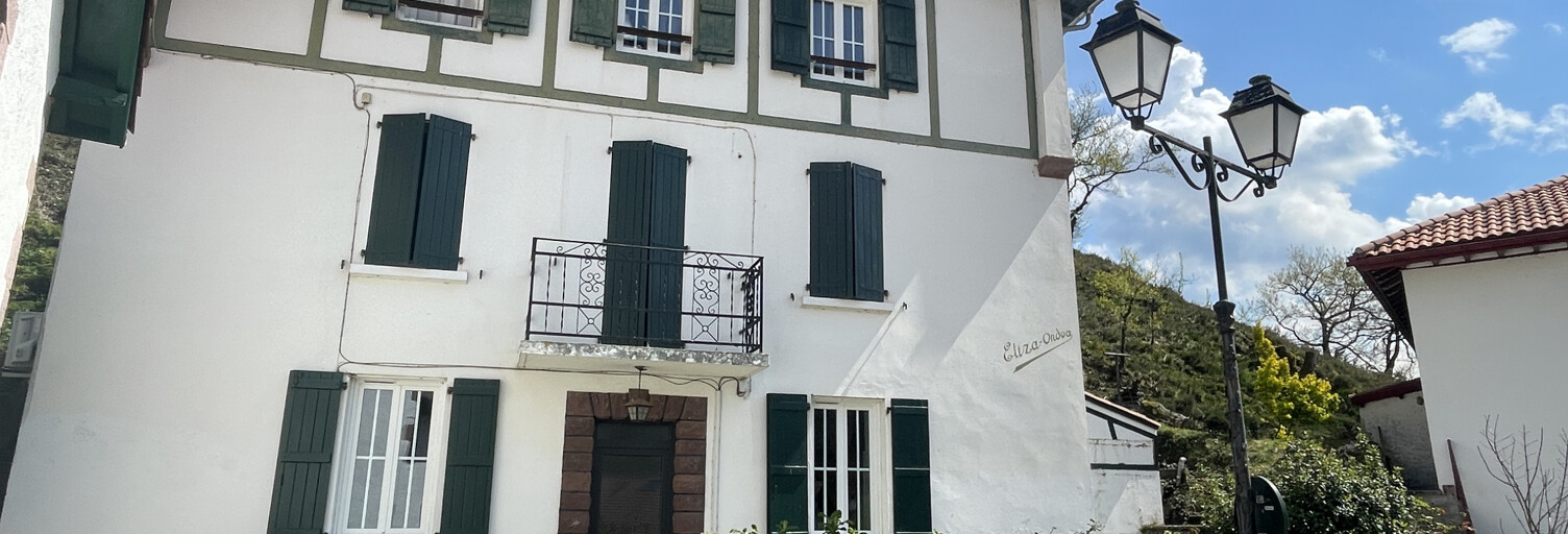 Maison 6 Pièces 162 m² à vendre à Urepel (64430)