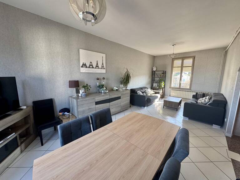 Immeuble  155 m² — photo 1