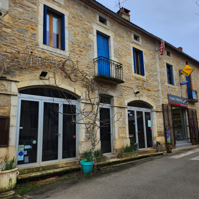 Immeuble  198500 €