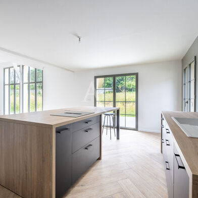 Maison 7 pièces 236 m²