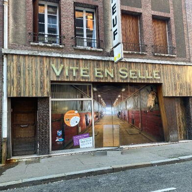 Commerce  111000 €