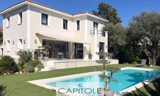 Maison 5 Pièces 247 m² à vendre à Antibes (06600)