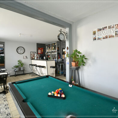 Maison 7 pièces 180000 €