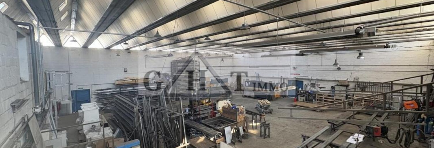 Local industriel  810 m² à vendre à Vaux-le-Pénil (77000)