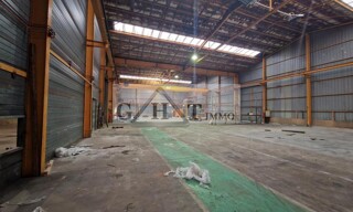 Local industriel  1130 m² à louer à Bobigny (93000)