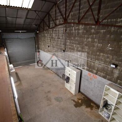 Local industriel  490000 €