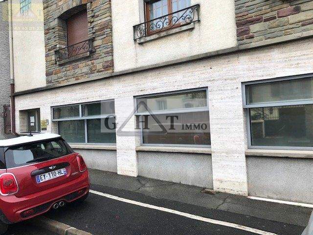 LOCAL COMMERICAL 160 M² A LOUER  VILLENEUVE LE ROI — photo du bien