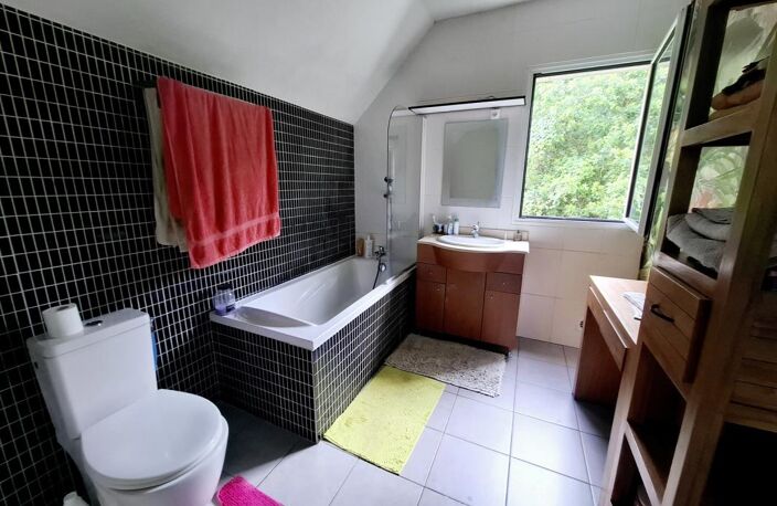 A VENDRE DIRECT IMMOBILIER MAISON TYPE F5 88M2 LE TAMPON — photo 4